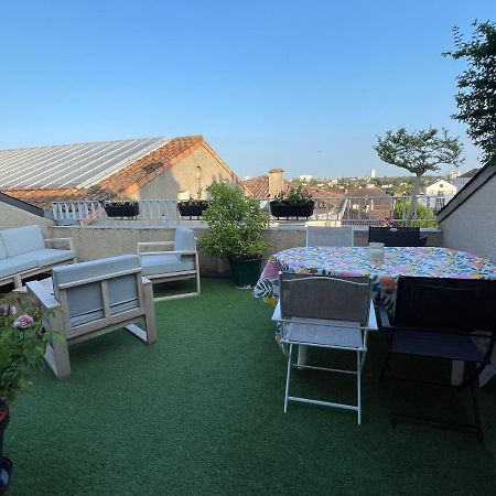 Grand Appartement Hypercentre Avec Terrasse Et Parking Poitiers Exteriör bild