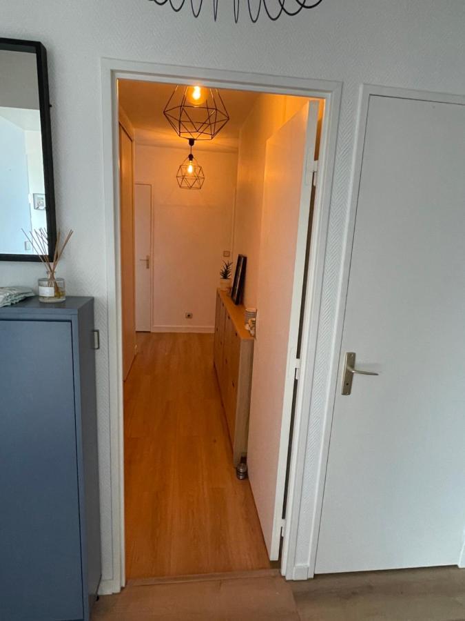 Grand Appartement Hypercentre Avec Terrasse Et Parking Poitiers Exteriör bild